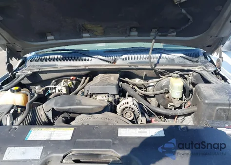 2000 Chevrolet Silverado 1500 Ls z USA, uszkodzony, nr VIN 2GCEC19V9Y1361972